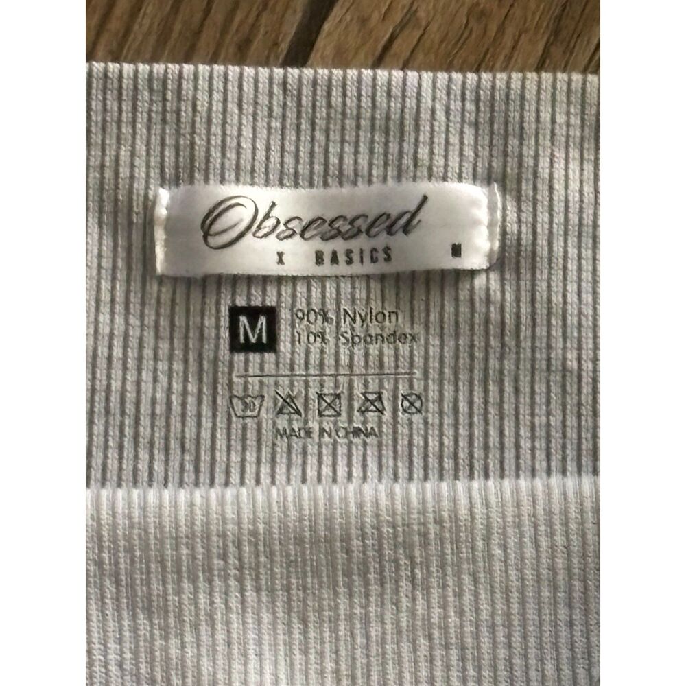 NWT Obsessed Grey White Seamless Leggings Cropped Top Gym Set Small Medium S M - Picture 5 of 5